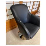 MMS005- Vintage Tulip Pedestal Black Faux Leather Swivel Chair