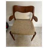 MMS156- Vintage Miller Model Chair