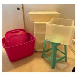 MMS194- Assorted Storage Containers 