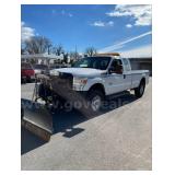 2014 Ford F-350 SD w/ Snow Plow