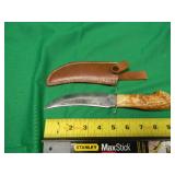 5 1/2 Blade skinning Knife with sheath (Japan)