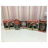 5 COCA COLA CHRISTMAS ORNAMENTSBox with 15 cookbooks and Betty Crocker recipe cards