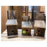 3 NEW BIRD HOUSES - LAWN & GARDENElegant crystal wine glasses with a floral crest design