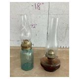 2 VINTAGE OIL LAMPSAssorted household items in a box
